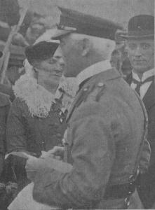 Colonel Wallack (State Commandant) Receiving Patriotic Gifts