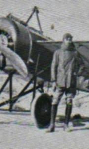 Hans Henkel in front of his Pfalz E.II, Serial Number 448/15, April 1916